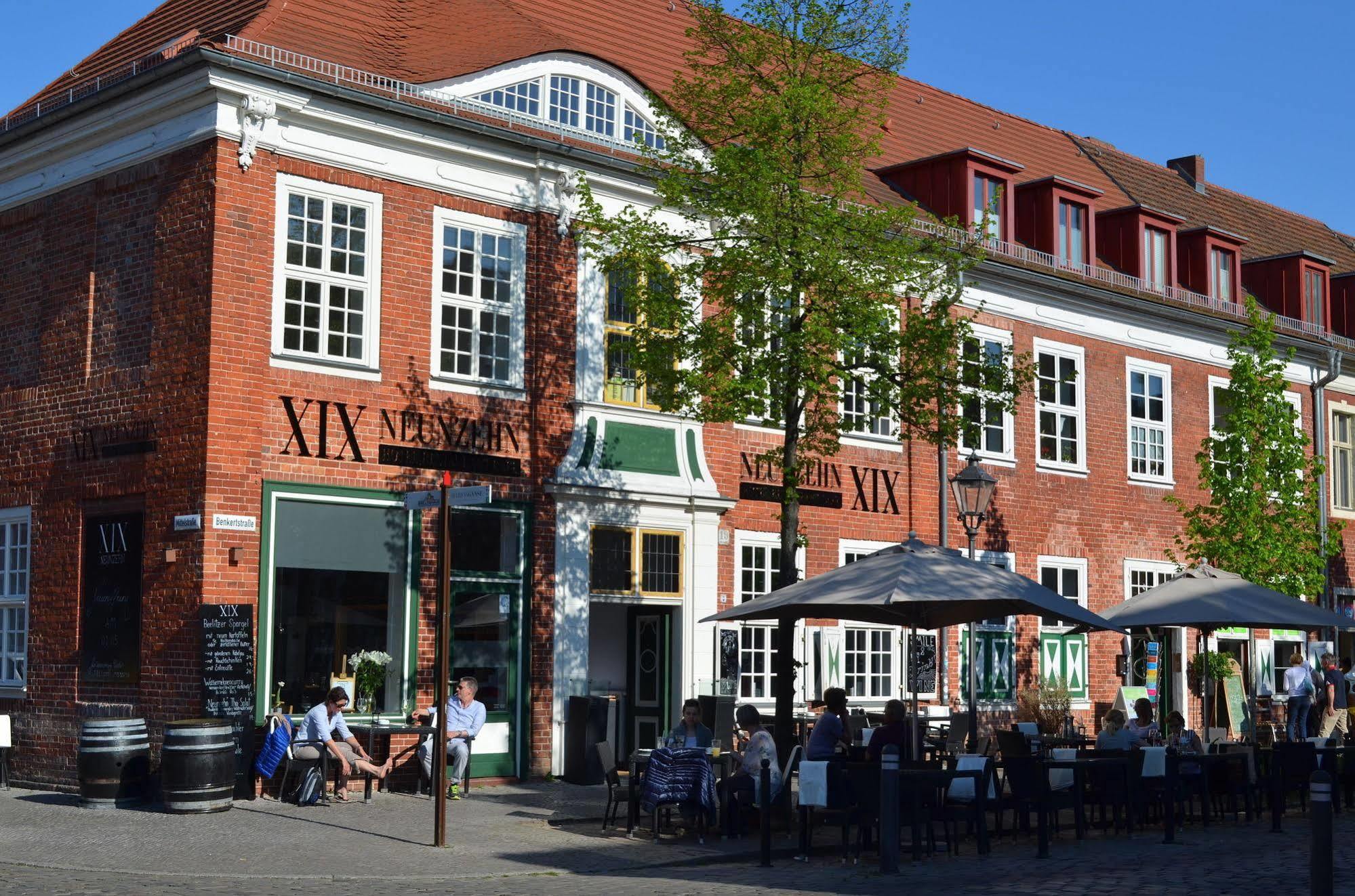 XIX - 19 Hotel Potsdam Exterior photo